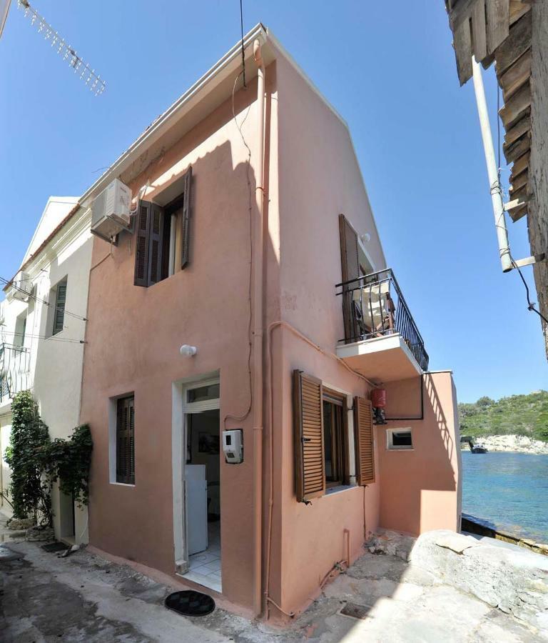 Mermaid Cottage Longos  Luaran gambar
